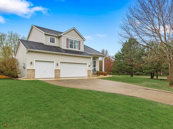 14351 Bentley Way, Rosemount, MN 55068