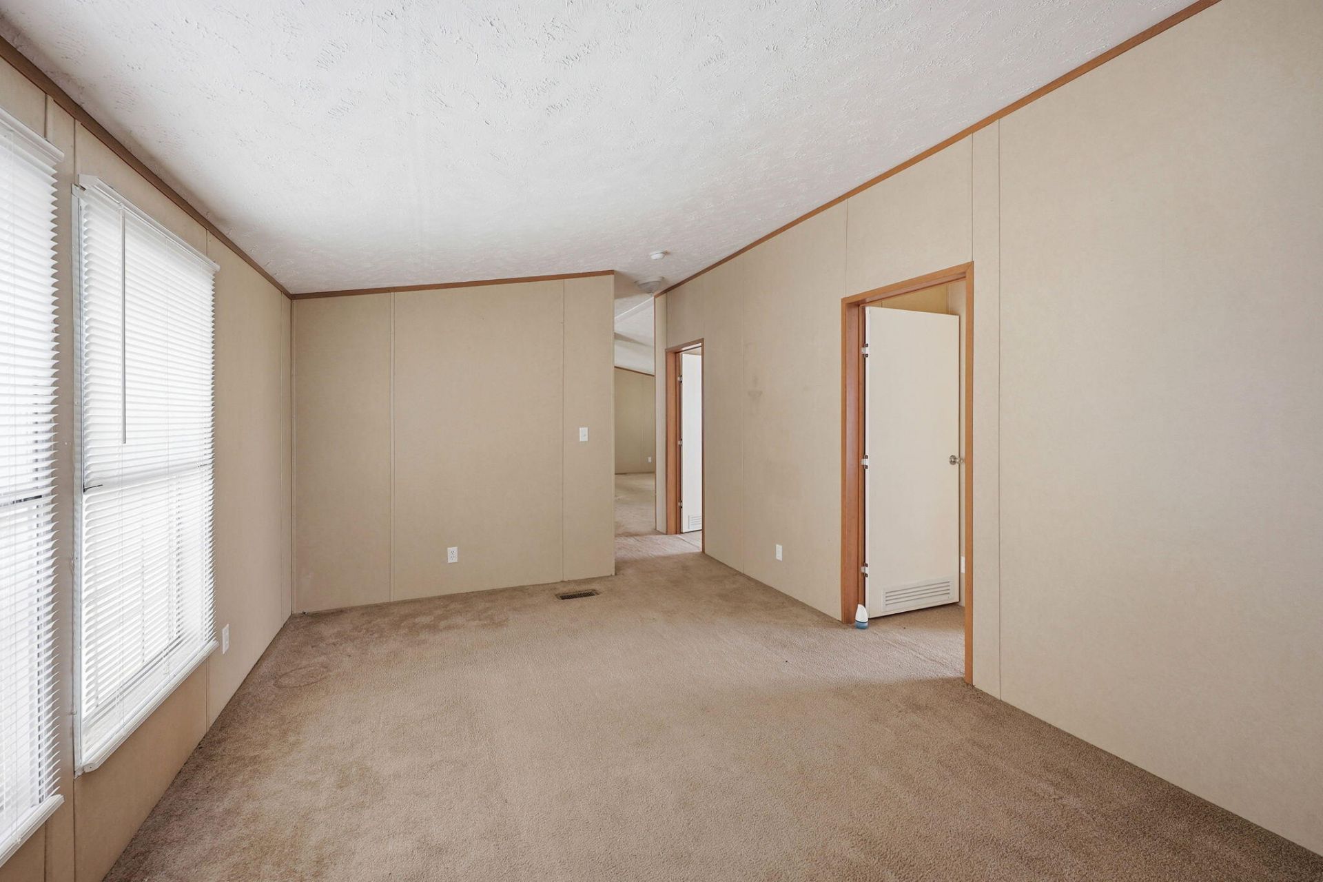 124 Roverbend Road Photo 24
