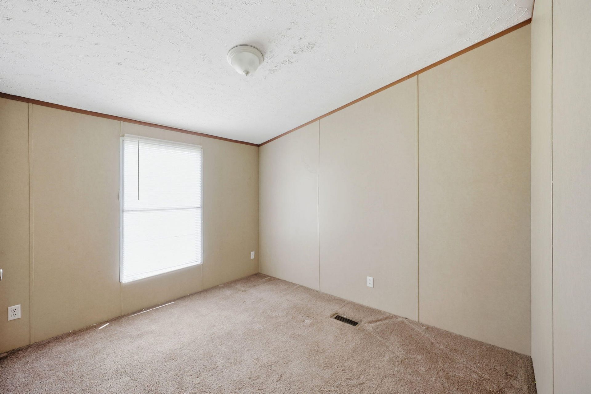 124 Roverbend Road Photo 25