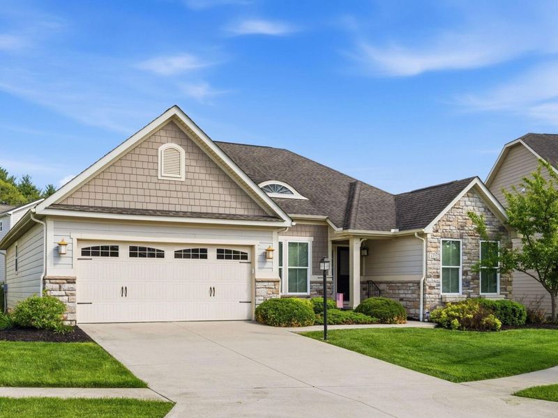 6372 Tournament Drive, Westerville, OH 43082 Photo 2