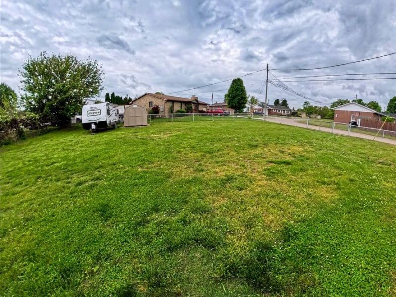 708 Circle Drive , Belpre, OH 45714 Photo 5