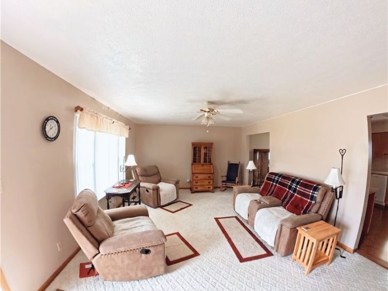 708 Circle Drive , Belpre, OH 45714 Photo 9