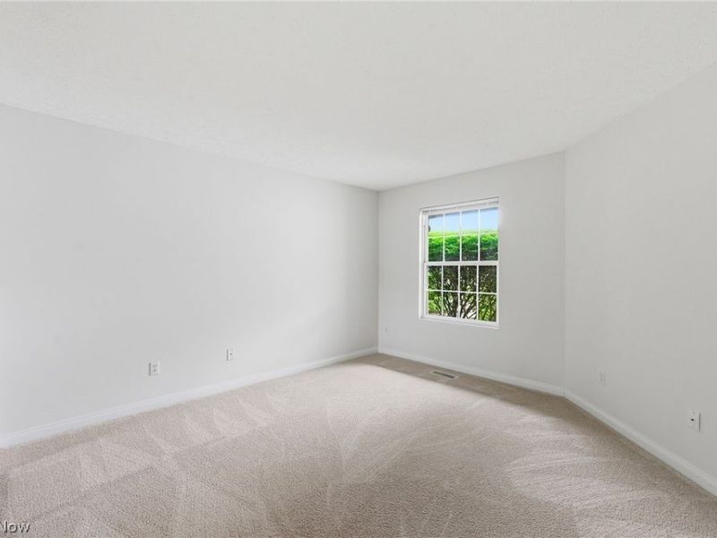 33817 Honeysuckle Lane , North Ridgeville, OH 44039 Photo 23