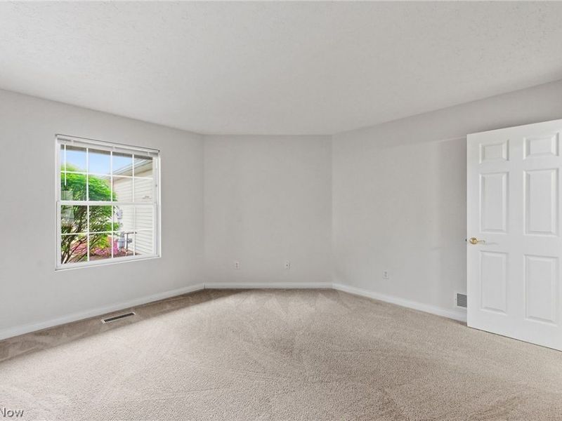 33817 Honeysuckle Lane , North Ridgeville, OH 44039 Photo 24
