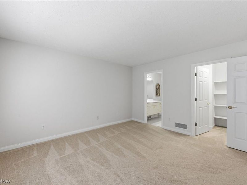 33817 Honeysuckle Lane , North Ridgeville, OH 44039 Photo 31