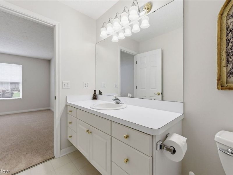 33817 Honeysuckle Lane , North Ridgeville, OH 44039 Photo 34