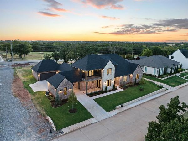 6201 Canopy Lane, Edmond, OK 73025