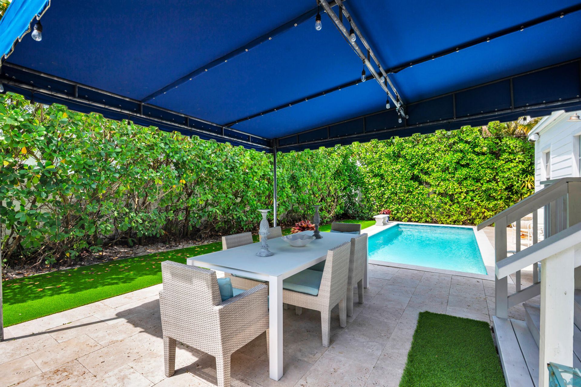294 Queens Court, West Palm Beach, FL 33401 Photo