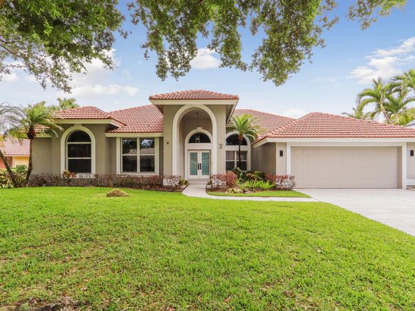 2 Old Fence Road, Palm Beach Gardens, FL 33418