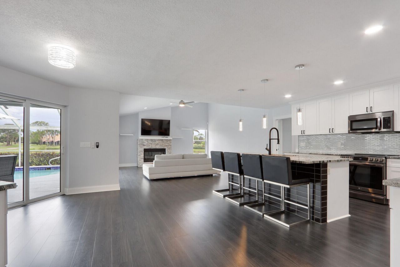 2 Old Fence Road, Palm Beach Gardens, FL 33418 Photo