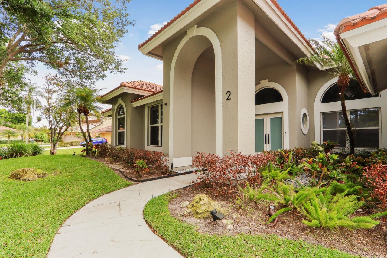 2 Old Fence Road, Palm Beach Gardens, FL 33418 Photo