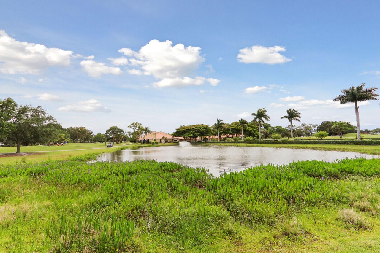 2 Old Fence Road, Palm Beach Gardens, FL 33418 Photo