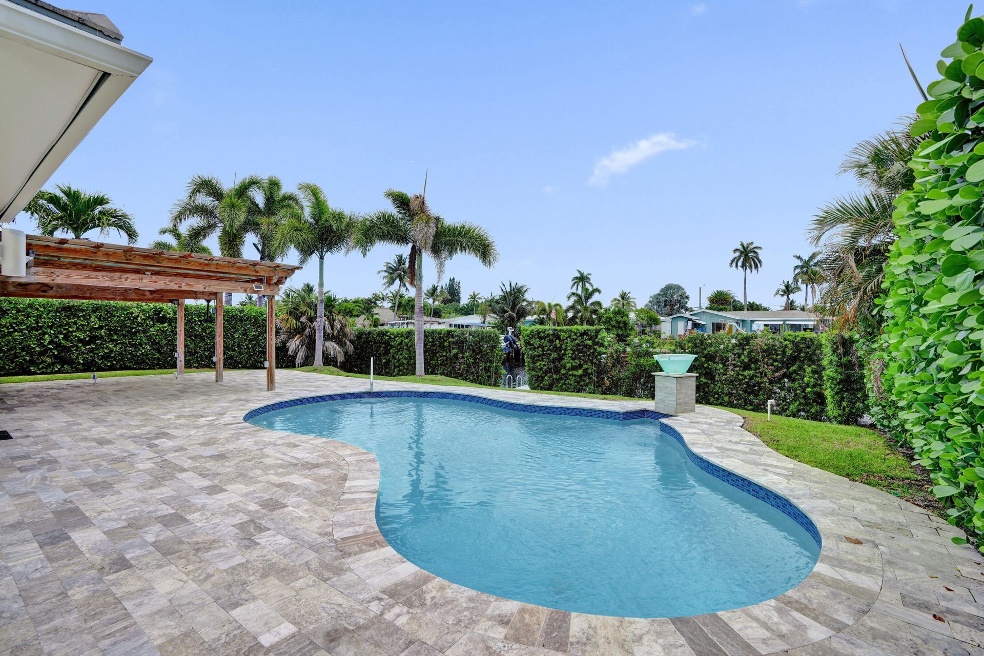 320 SE 5th Avenue, Pompano Beach, FL 33060 Photo