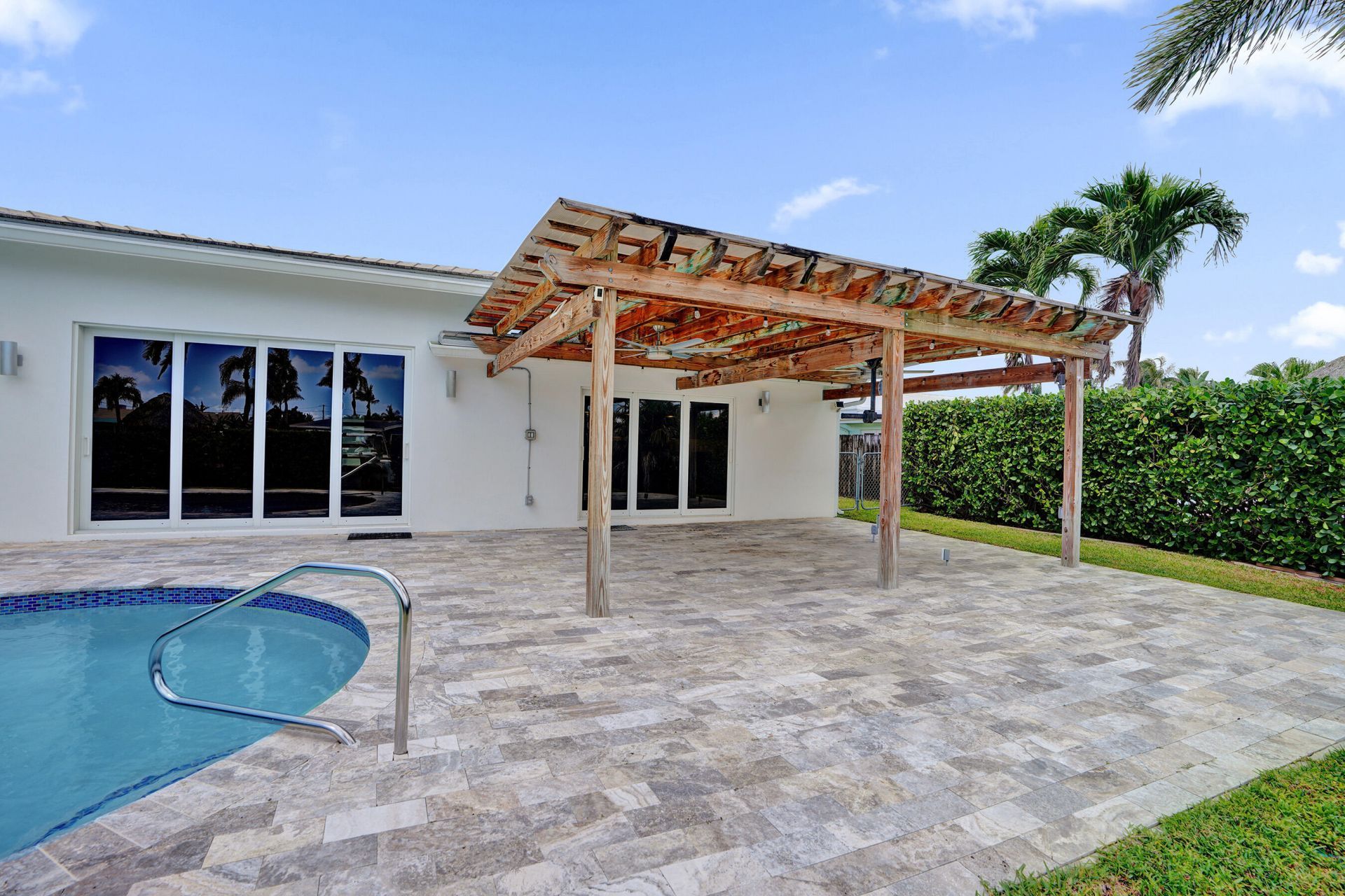 320 SE 5th Avenue, Pompano Beach, FL 33060 Photo