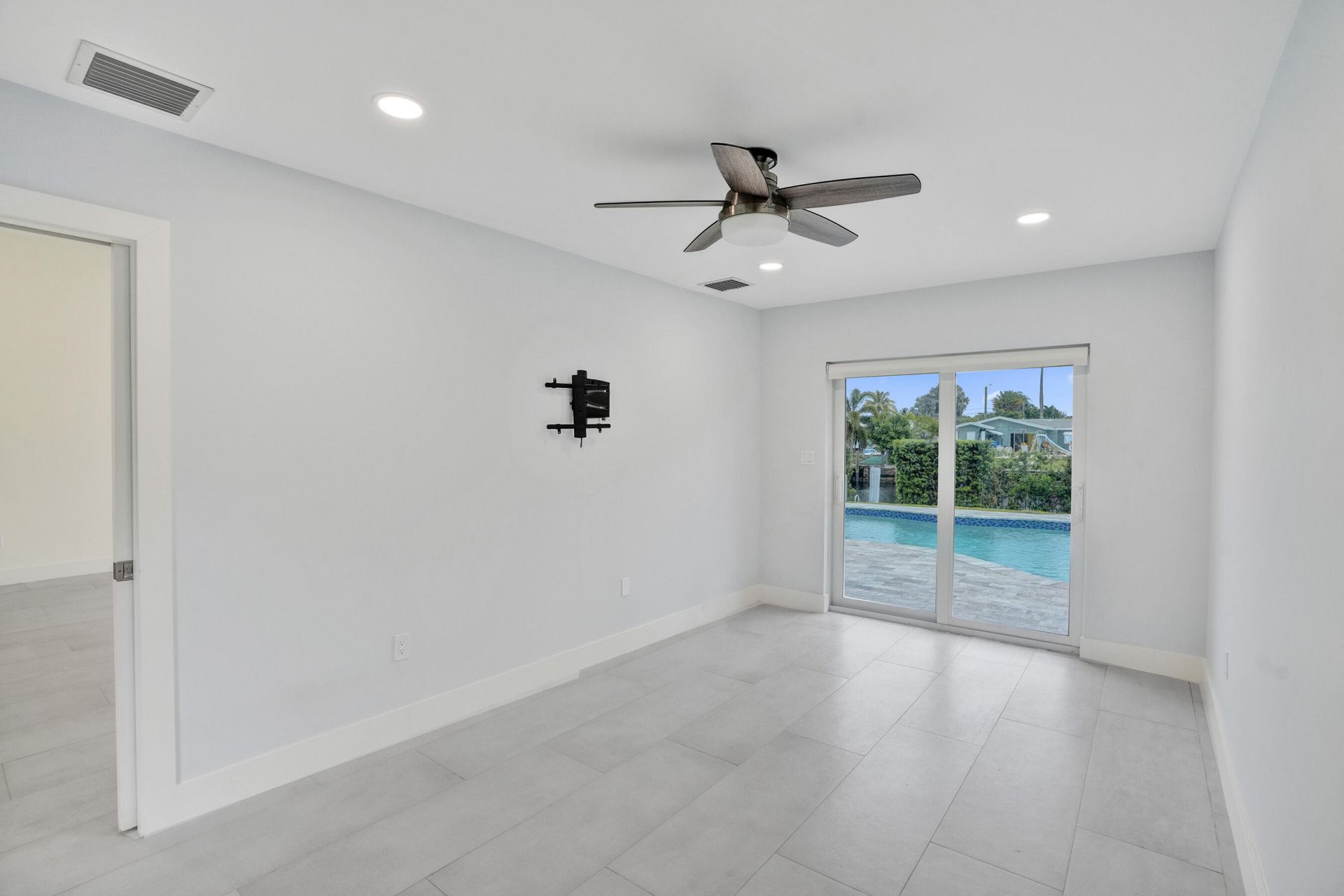 320 SE 5th Avenue, Pompano Beach, FL 33060 Photo
