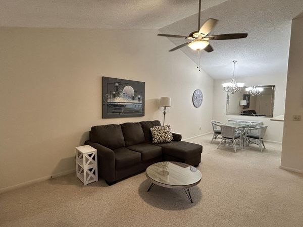 6531 SE Federal Highway, Unit E202, Stuart, FL 34997