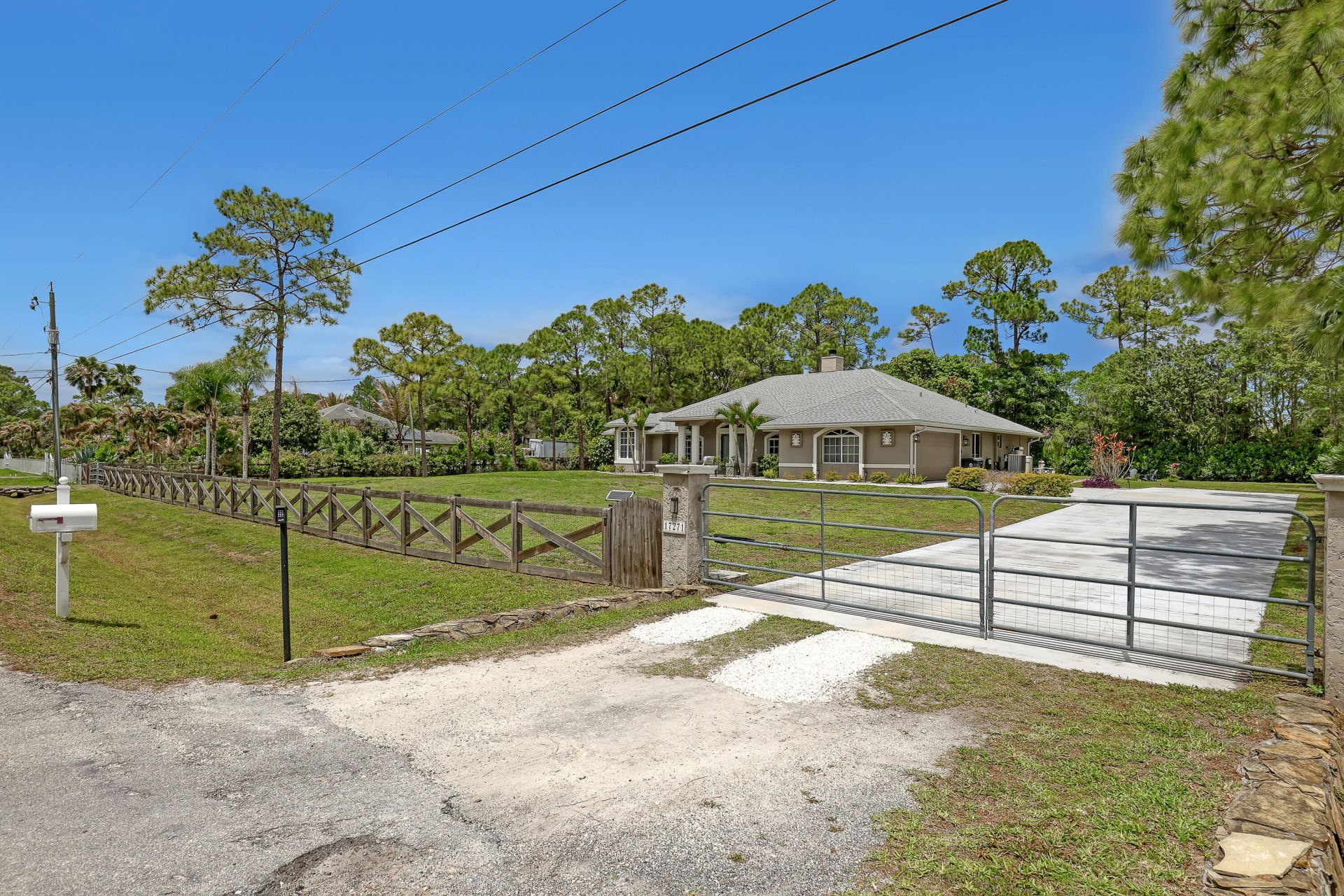 17271 N 88th Rd Road N, The Acreage, FL 33470 Photo