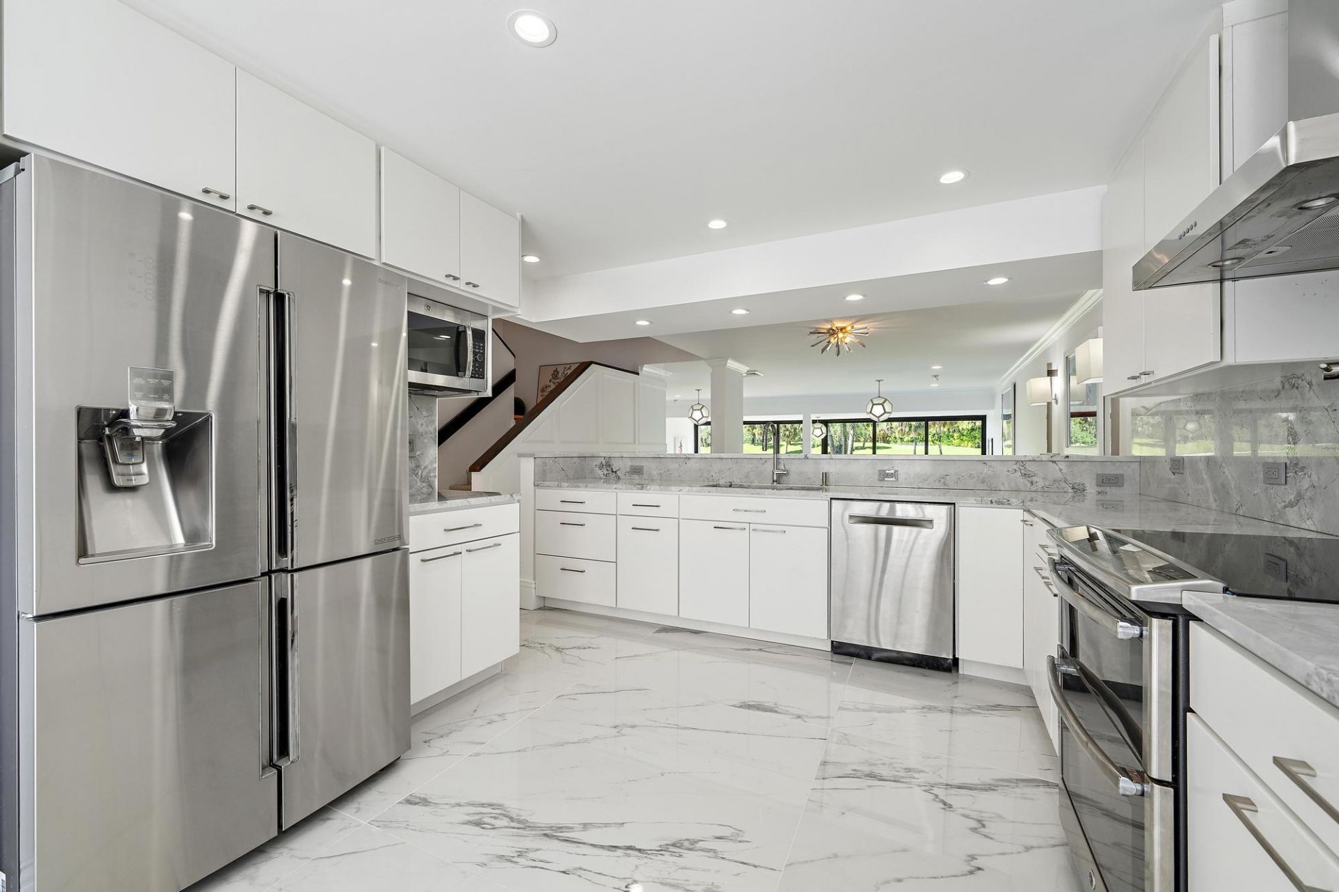 2435 Presidential Way, Unit H, West Palm Beach, FL 33401 Photo