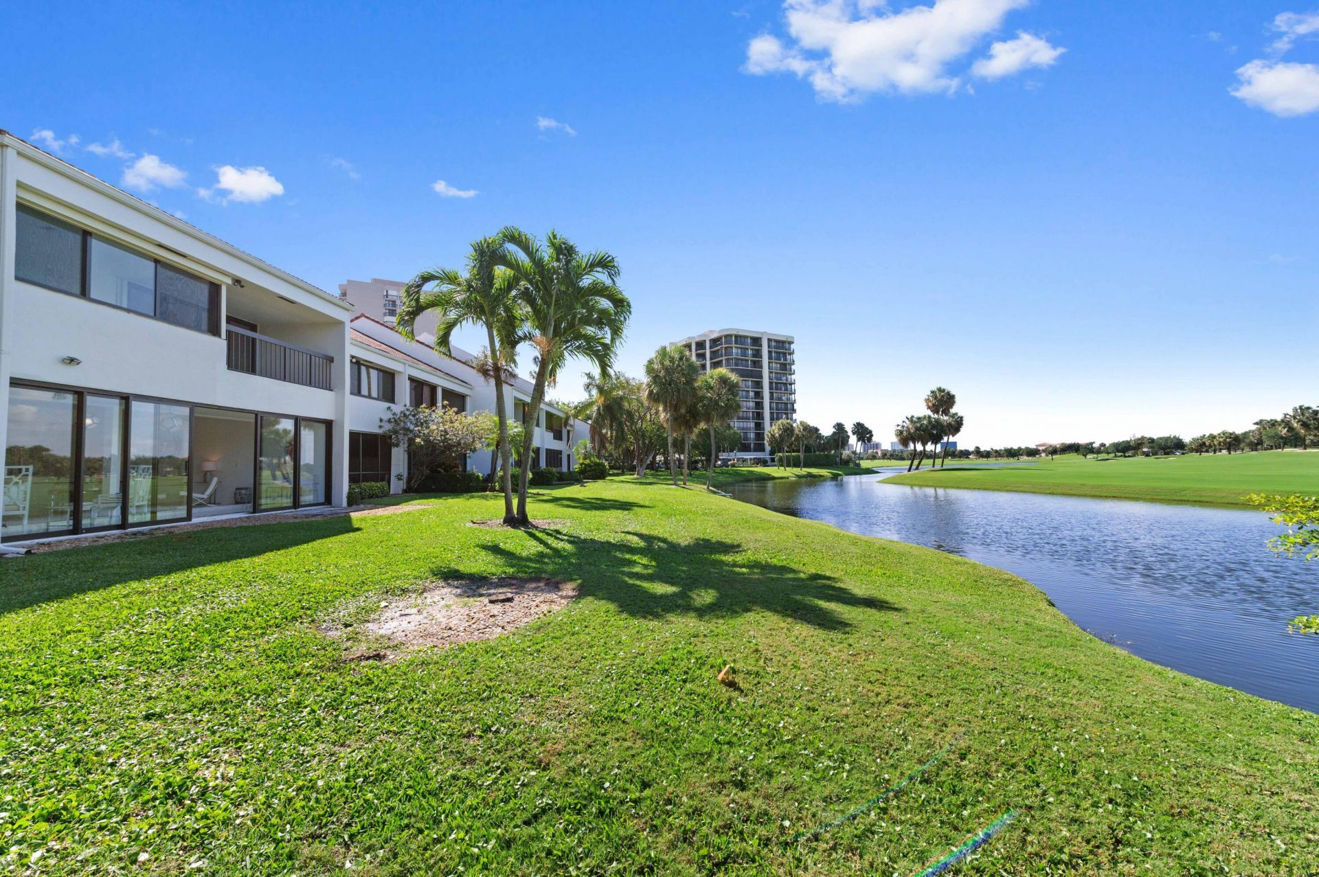 2435 Presidential Way, Unit H, West Palm Beach, FL 33401 Photo