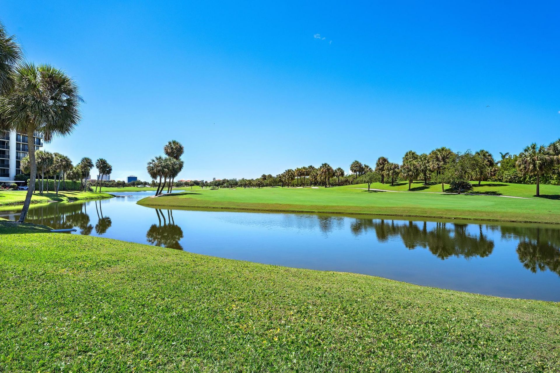 2435 Presidential Way, Unit H, West Palm Beach, FL 33401 Photo