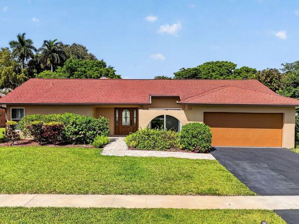 20876 Sugarloaf Lane, Boca Raton, FL 33428