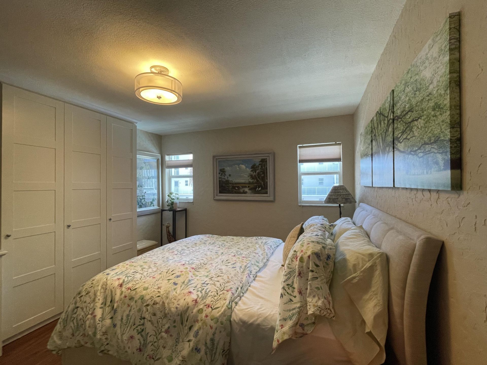 4629 Poinciana Street, Unit 317, Lauderdale by the Sea, FL 33308 Photo