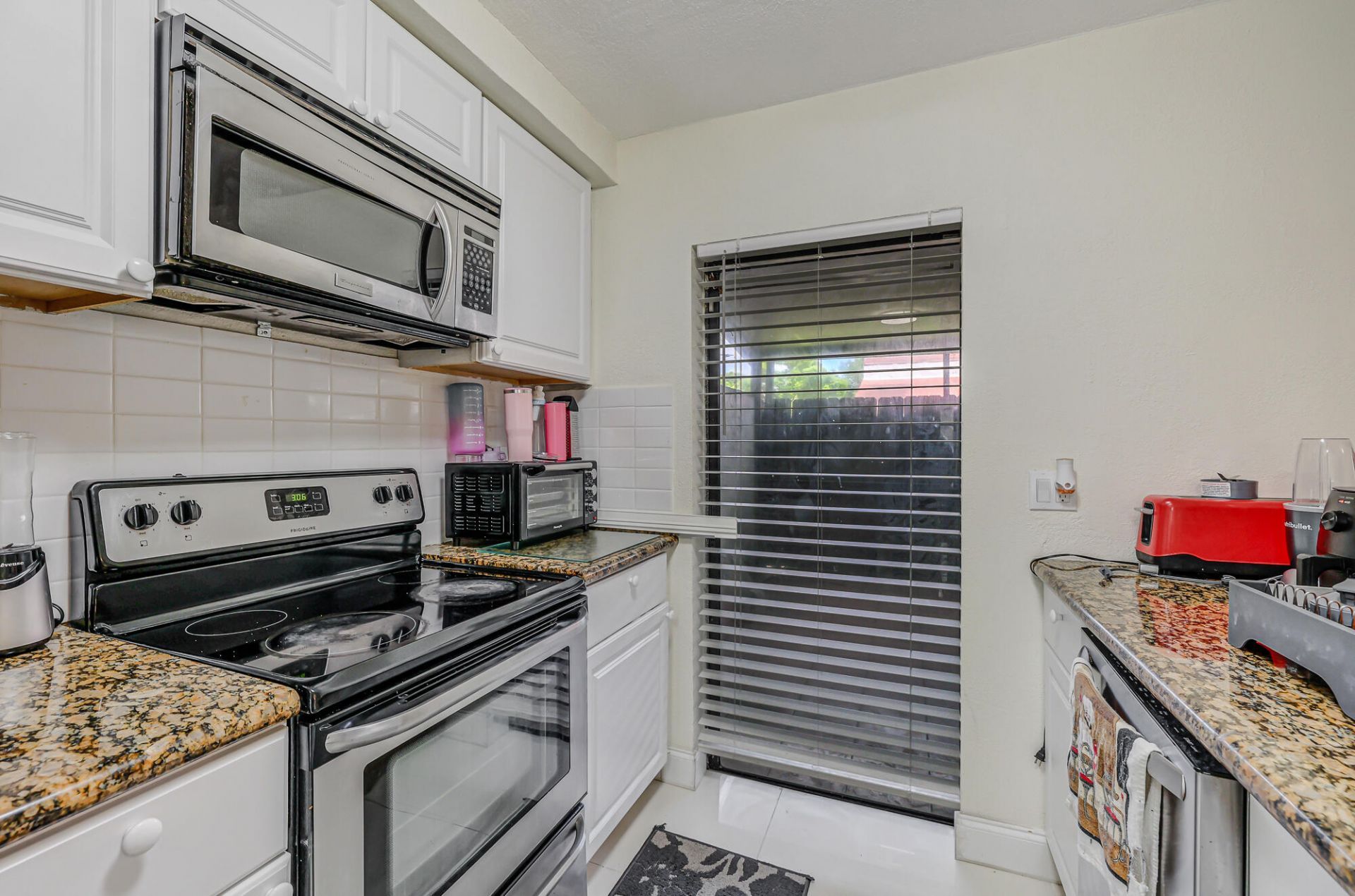 4003 W Woodscape Drive, Unit 2-k, Miramar, FL 33023 Photo