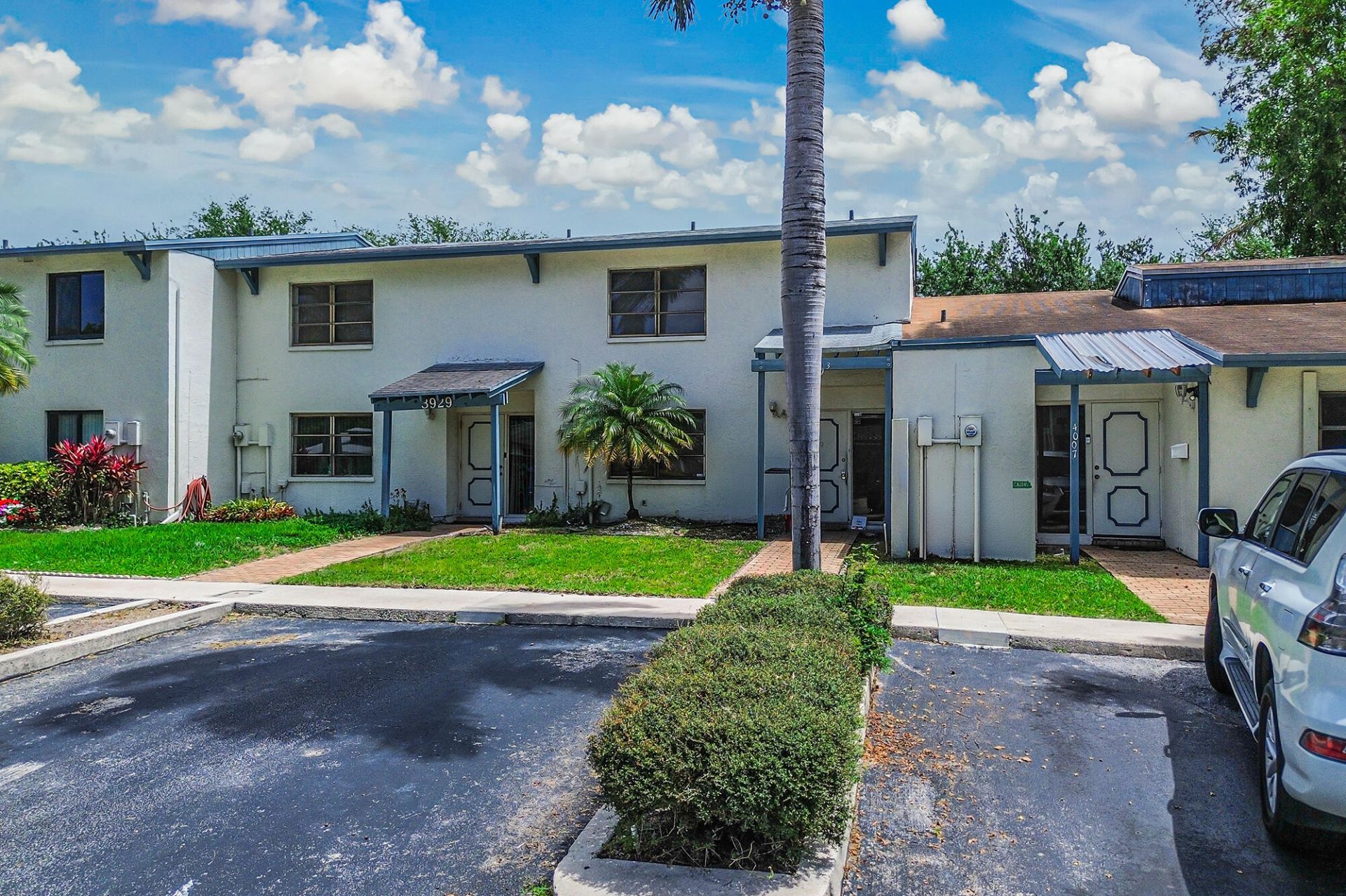 4003 W Woodscape Drive, Unit 2-k, Miramar, FL 33023 Photo