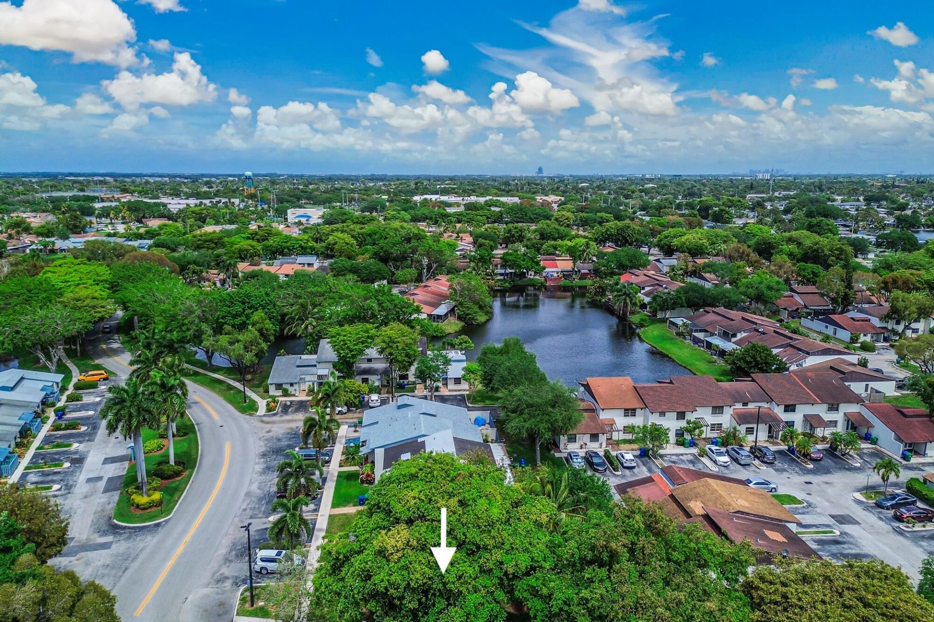 4003 W Woodscape Drive, Unit 2-k, Miramar, FL 33023 Photo