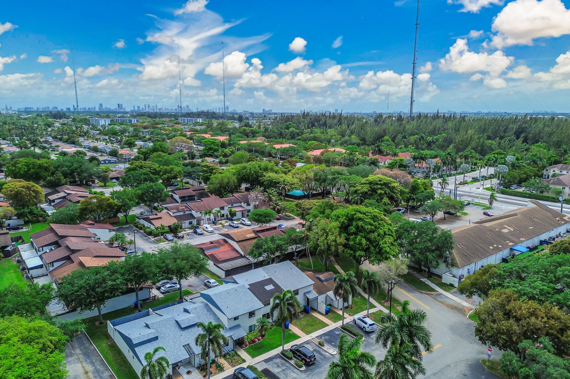 4003 W Woodscape Drive, Unit 2-k, Miramar, FL 33023 Photo