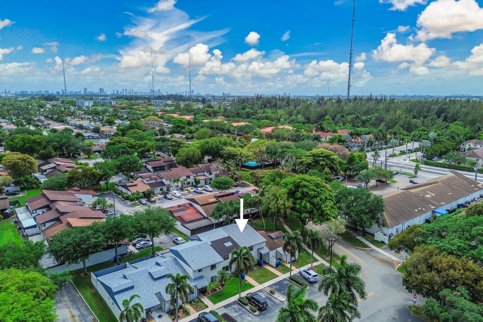 4003 W Woodscape Drive, Unit 2-k, Miramar, FL 33023 Photo