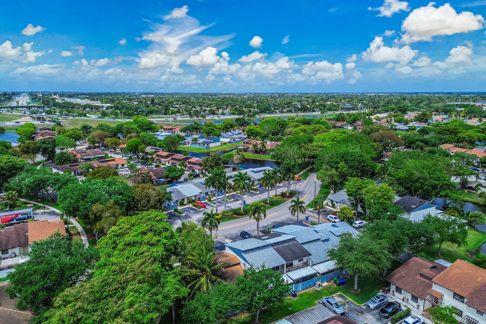 4003 W Woodscape Drive, Unit 2-k, Miramar, FL 33023 Photo