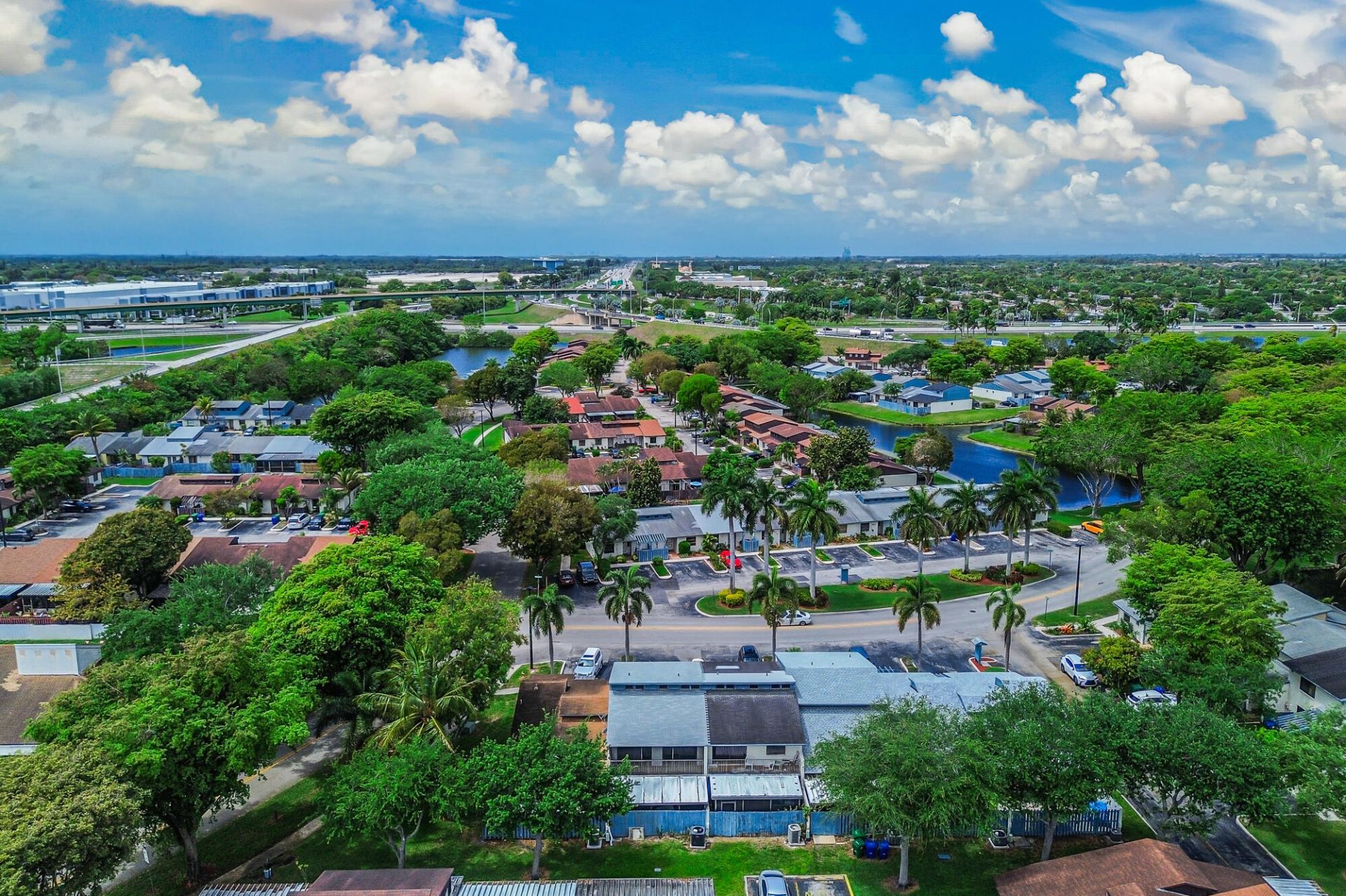 4003 W Woodscape Drive, Unit 2-k, Miramar, FL 33023 Photo