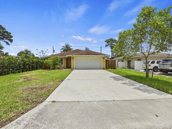 3422 State Street, Lake Worth, FL 33461