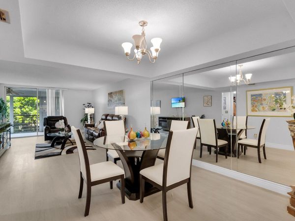 23247 N Barwood Ln Lane N, Unit 305, Boca Raton, FL 33428