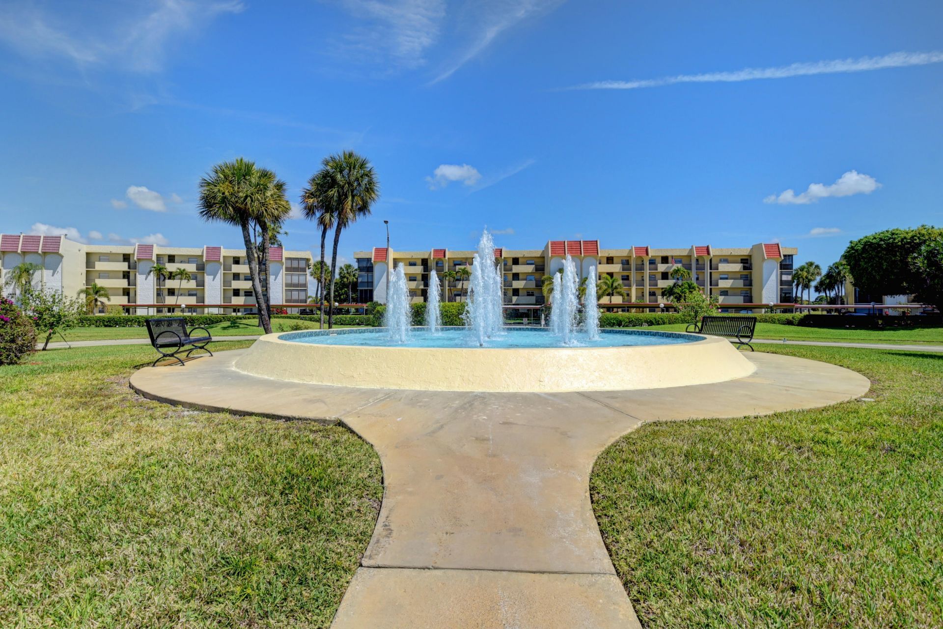 23247 N Barwood Ln Lane N, Unit 305, Boca Raton, FL 33428 Photo