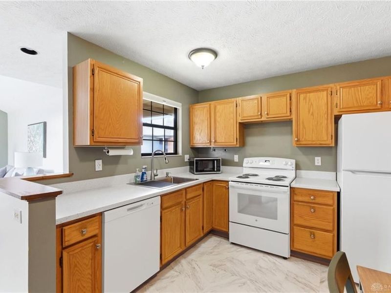 2602 Allister Circle, Miami Township, OH 45342 Photo 13