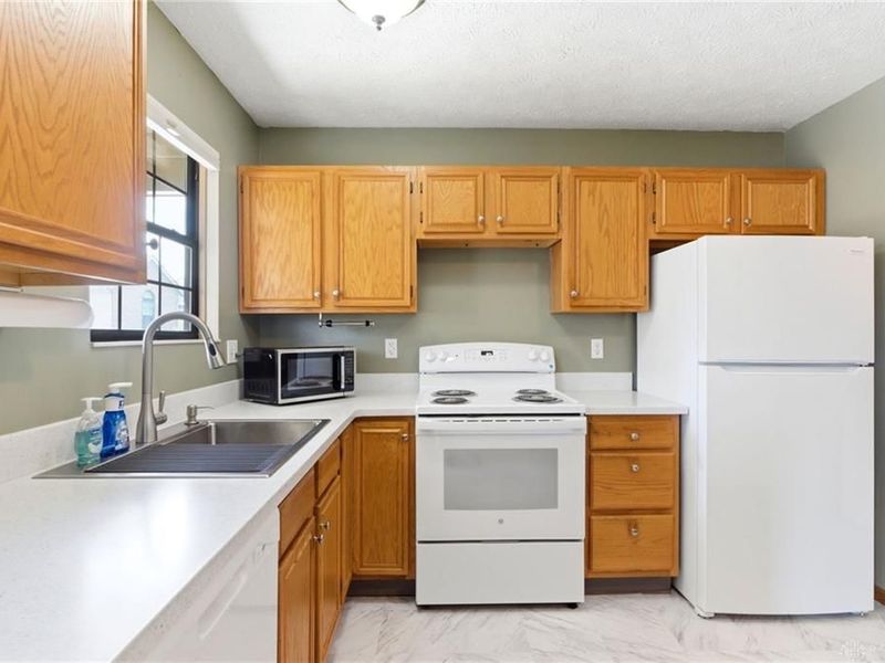 2602 Allister Circle, Miami Township, OH 45342 Photo 14