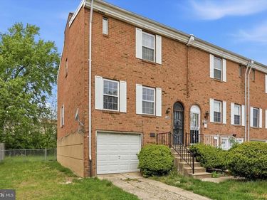 8135 LINDBERGH BOULEVARD, PHILADELPHIA, PA 19153