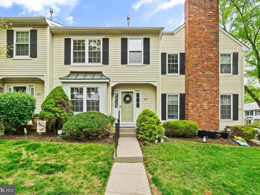 204 Liberty Drive , Langhorne, PA 19047 Main Photo