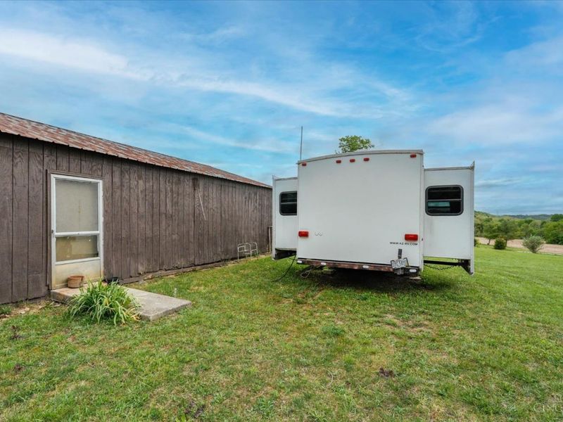 1717 Zion Lane, Hillsboro, OH 45133 Photo 12
