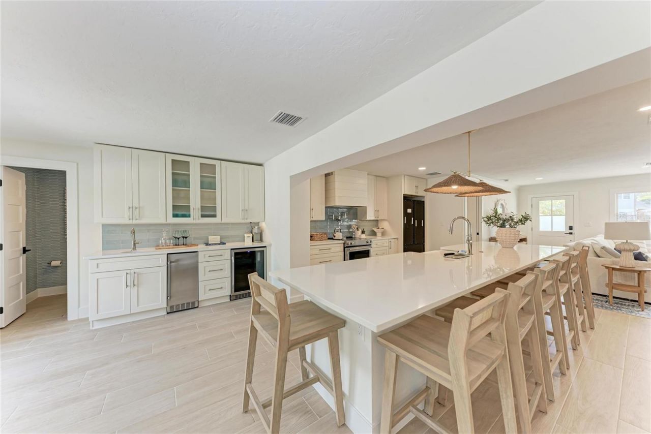 431 Island Circle, Sarasota, FL 34242 Photo