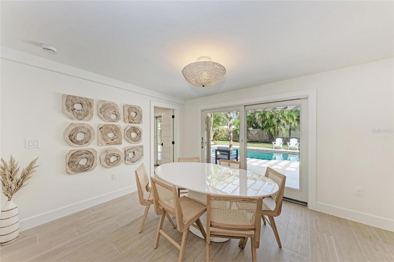 431 Island Circle, Sarasota, FL 34242 Photo