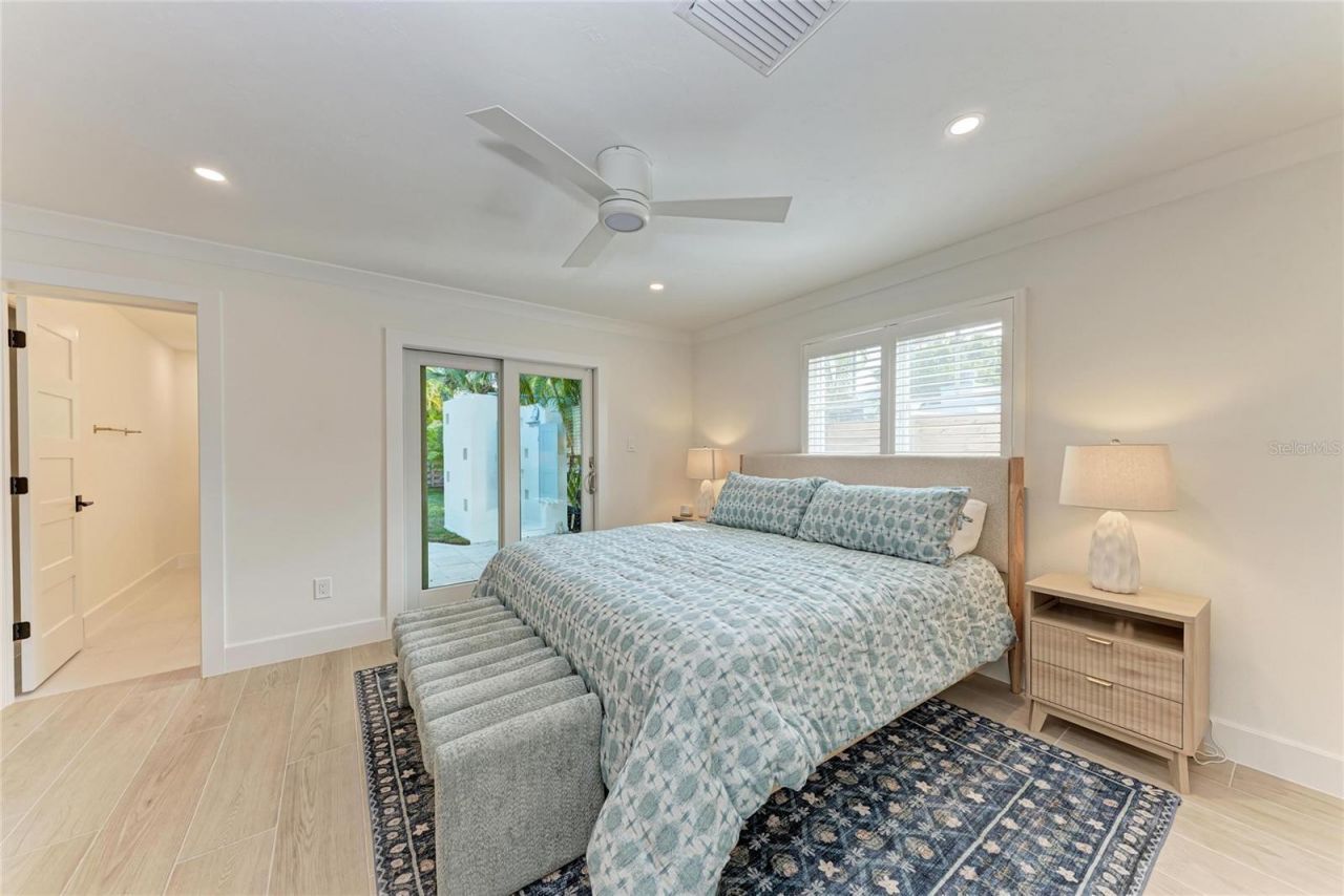 431 Island Circle, Sarasota, FL 34242 Photo
