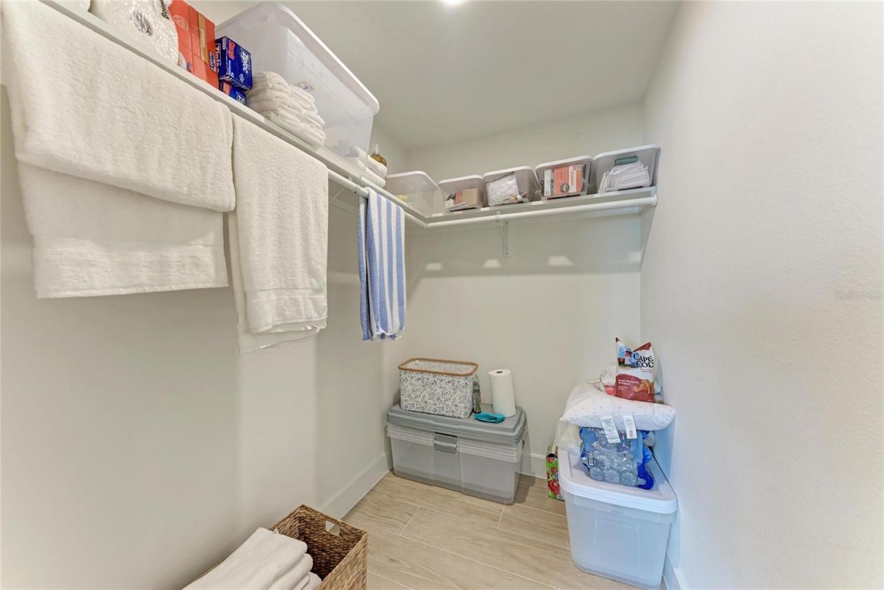 431 Island Circle, Sarasota, FL 34242 Photo