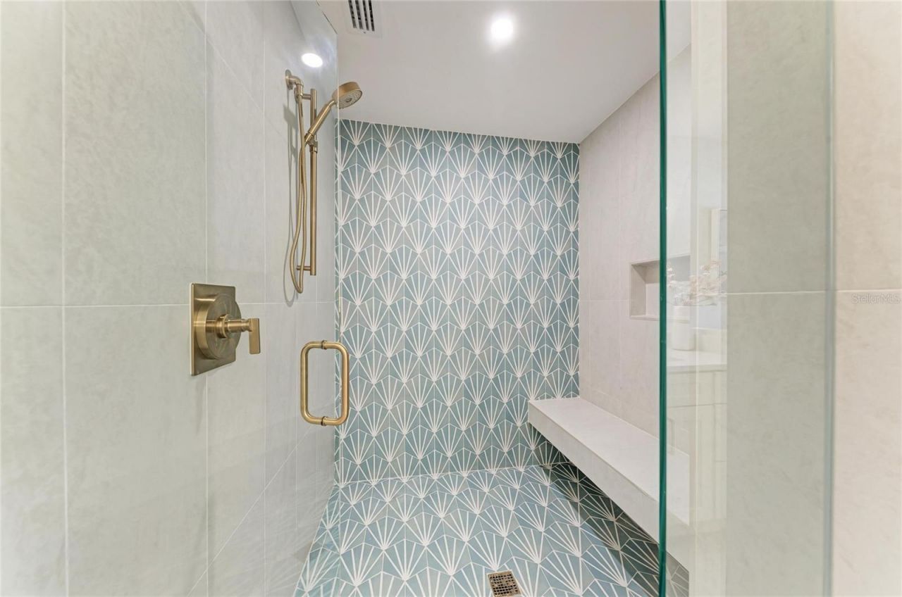 431 Island Circle, Sarasota, FL 34242 Photo