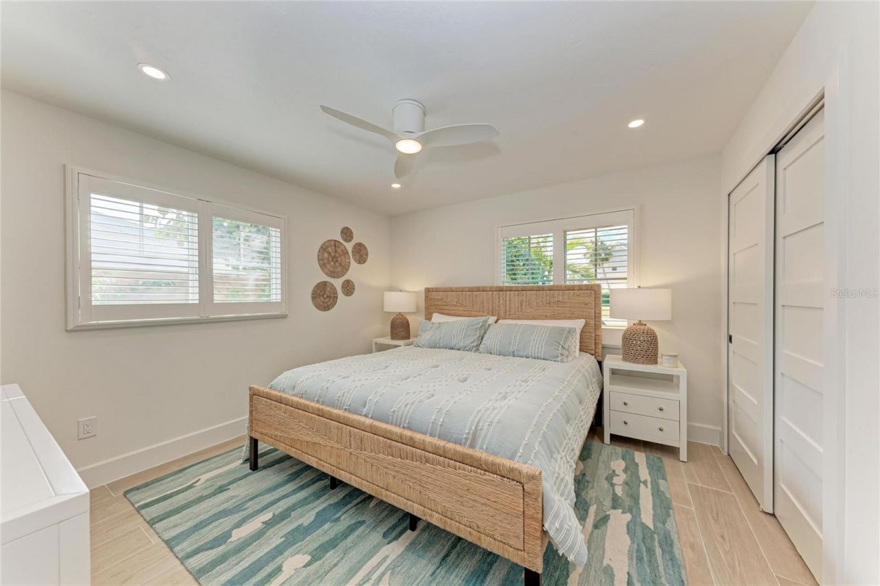 431 Island Circle, Sarasota, FL 34242 Photo