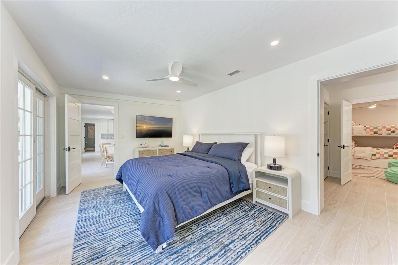 431 Island Circle, Sarasota, FL 34242 Photo