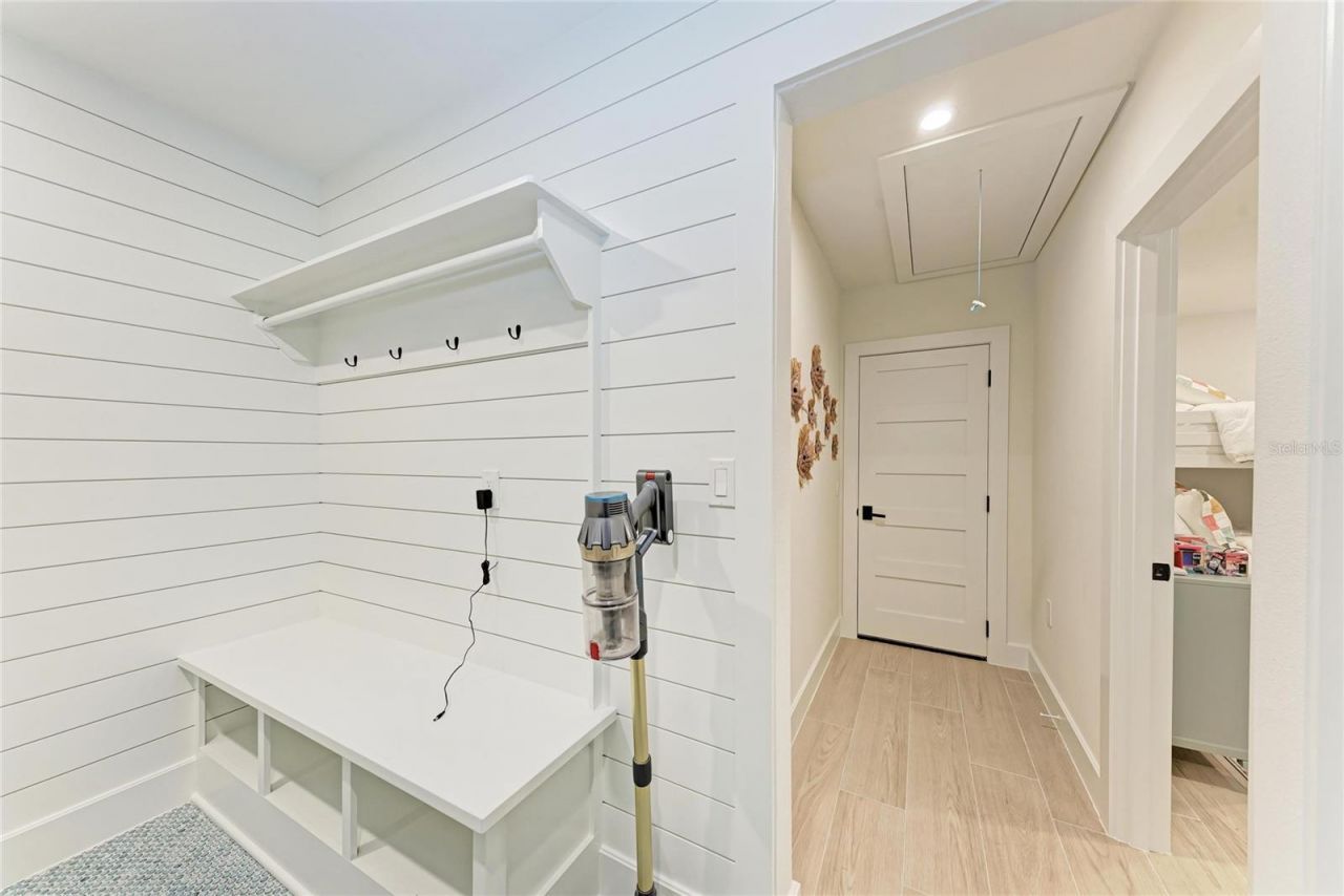431 Island Circle, Sarasota, FL 34242 Photo