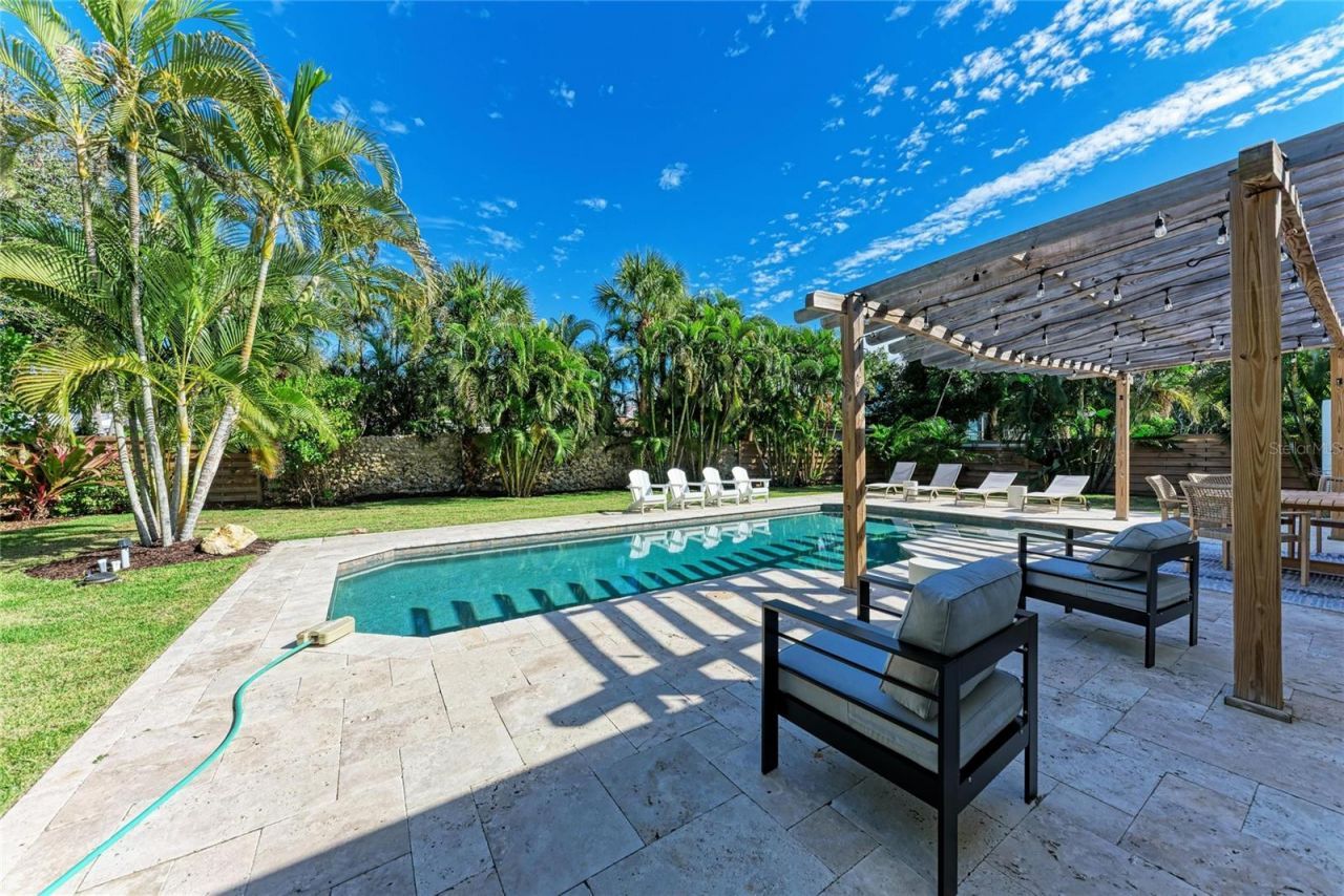 431 Island Circle, Sarasota, FL 34242 Photo
